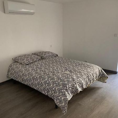 Alida Villa Civray  Kültér fotó
